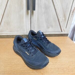 Brooks Adrenaline GTS 24 Size 8.5 Blue /Orange